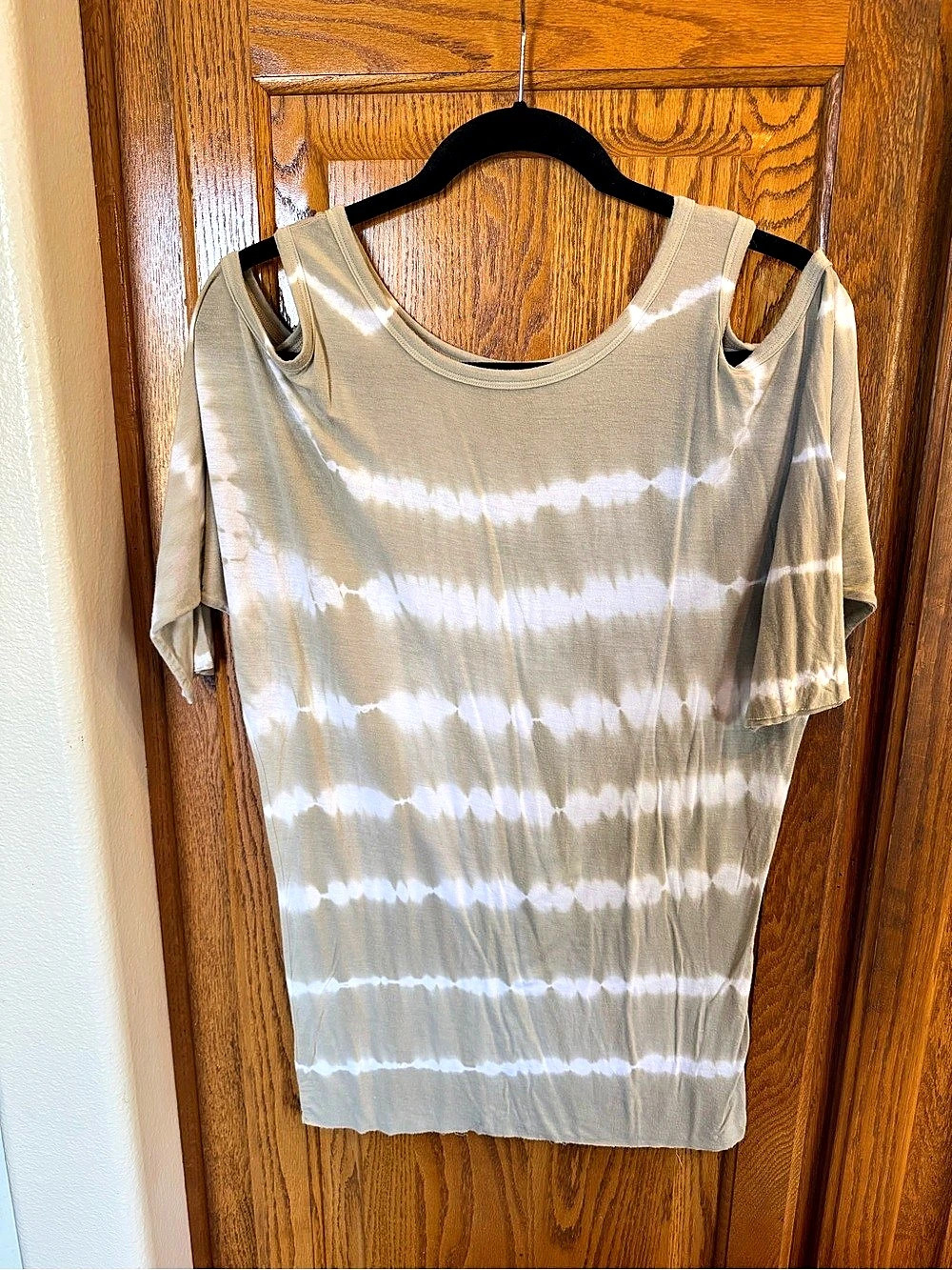 Maggy London Style 403-A529 Tie-Dye Tank Top Gray & White Size Medium